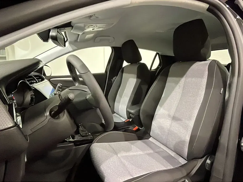 Neu Opel Corsa Edition 101 PS (74 kW) 2026 Schwarz Kleinwagen
