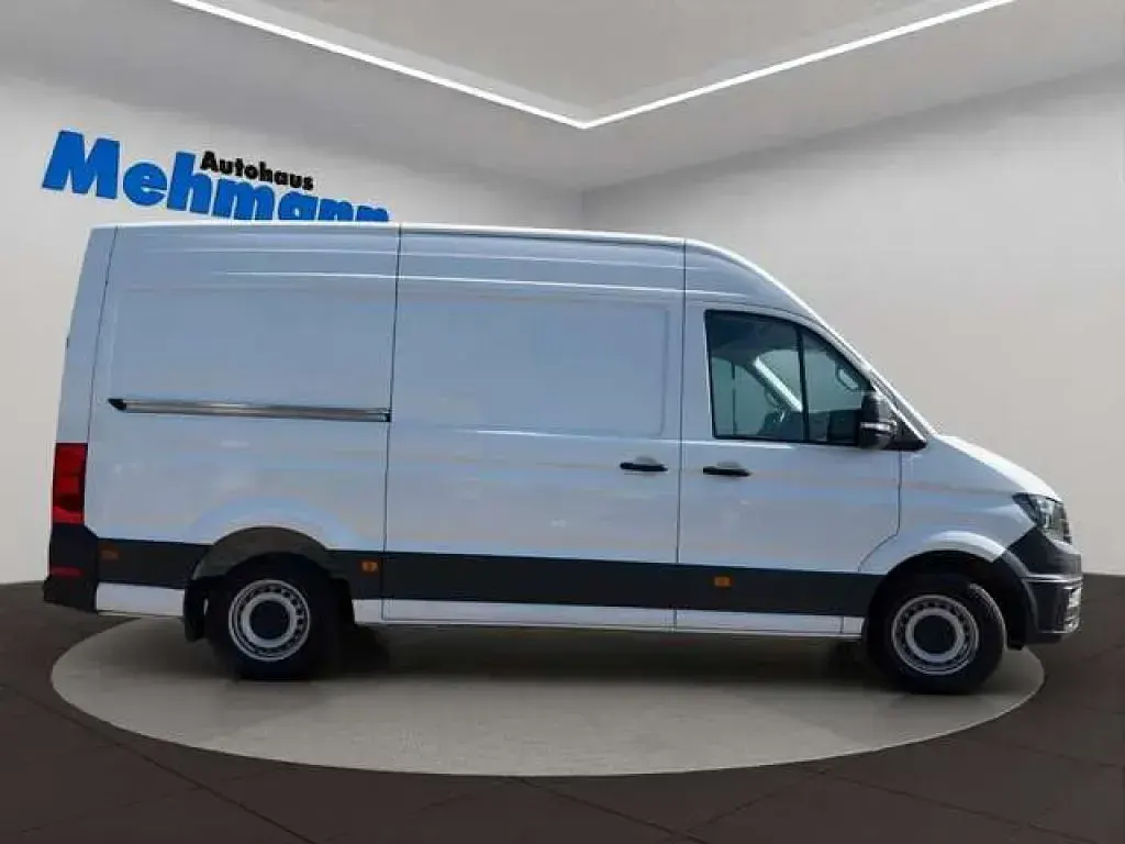 Gebraucht VW Crafter 102 PS (75 kW) 2024 Candyweiß Van