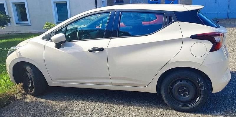 Weiß Gebraucht 2017 Nissan Micra Acenta Kleinwagen | 8.990 € (Superpreis) - Bild 1/4