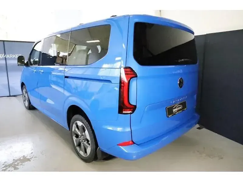 Gebraucht VW Caravelle Style 170 PS (125 kW) 2026 Blau Van