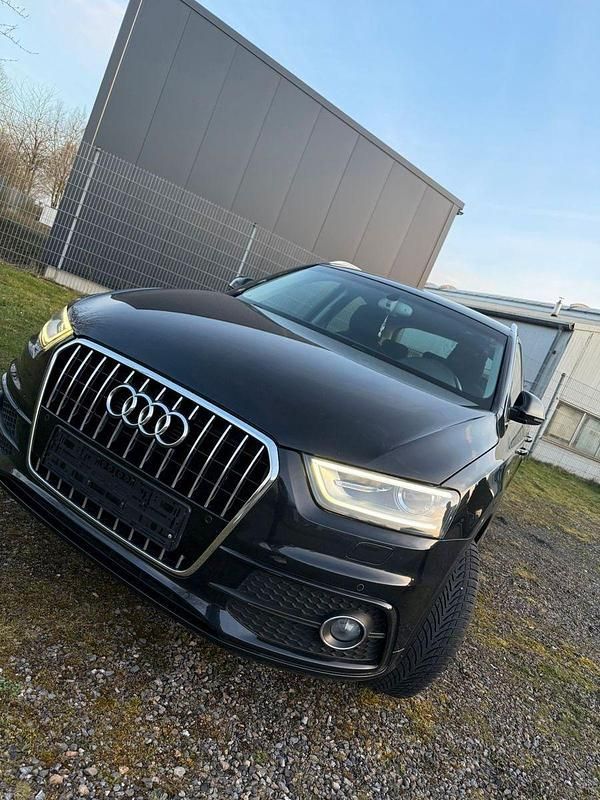 Gebraucht Audi Q3 S-Line 140 PS (102 kW) 2014 Schwarz SUV
