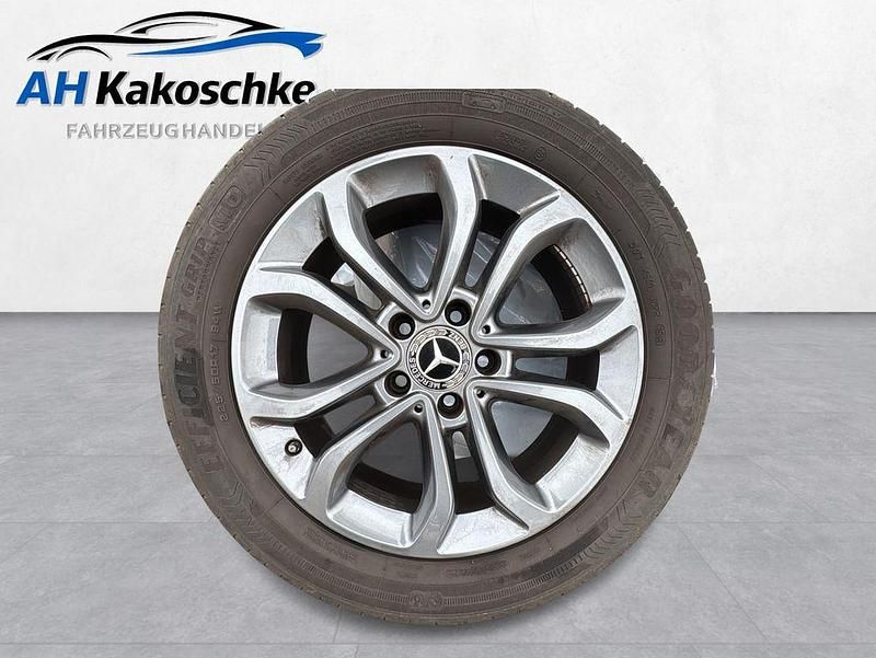 Gebraucht Mercedes C180 Avantgarde 156 PS (114 kW) 2018 Selenitgrau  metalliclack Kombi