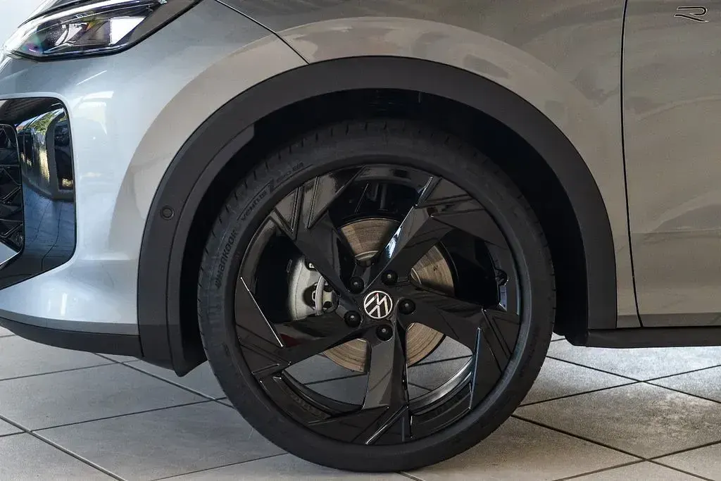 Neu VW T-Roc Style 150 PS (110 kW) 2026 Grau SUV