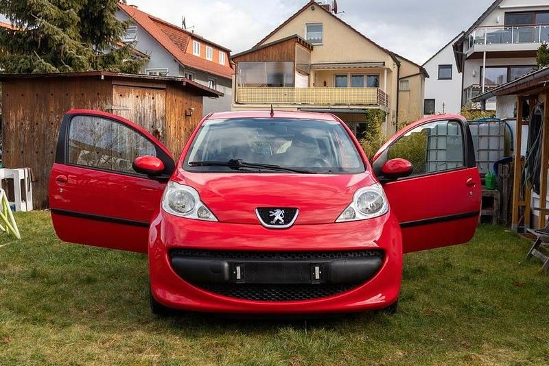 Gebraucht Peugeot 107 68 PS (50 kW) 2008 Rot Kleinwagen