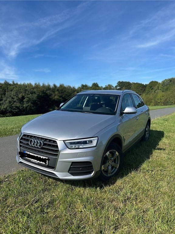 Silber Gebraucht 2017 Audi Q3 SUV | 18.999 € - Bild 1/4