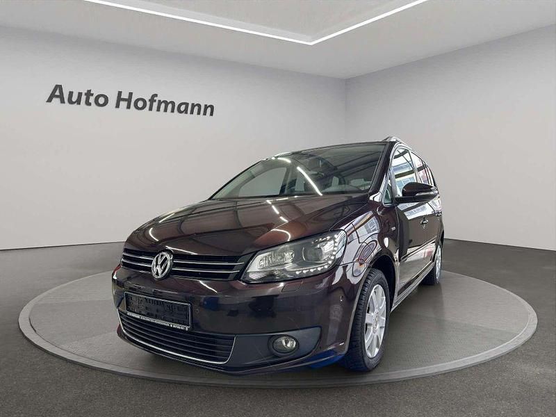 Blackberry metallic Gebraucht 2013 VW Touran Life Van / Kleinbus | 12.990 € (Teuer) - Bild 1/4