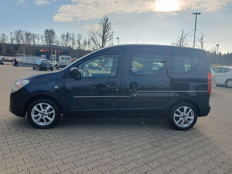 Second-hand Dacia Dokker 80 CP (58 kW) 2014 Albastru Monovolum