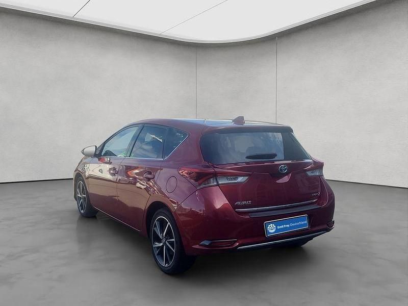 Gebraucht Toyota Auris Edition-S 99 PS (72 kW) 2017 Rot Limousine