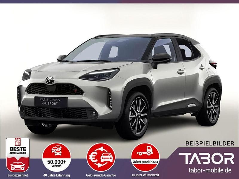 Silber Neu 2025 Toyota Yaris Hybrid Sport Limousine | 31.839 € (Etwas zu teuer) - Bild 1/3