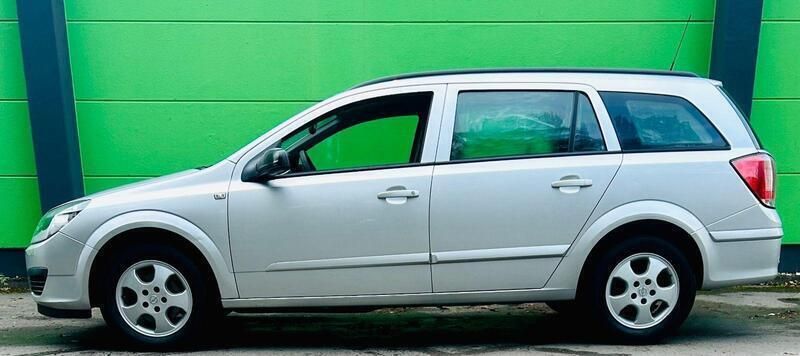 Gebraucht Opel Astra 105 PS (77 kW) 2005 Silber Kombi