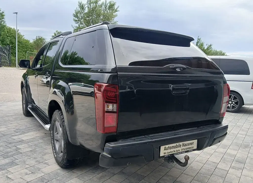 Gebraucht Isuzu D-Max 163 PS (119 kW) 2017 Schwarz Pickup