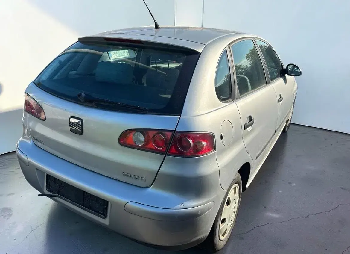 Gebraucht Seat Ibiza Fresh 64 PS (47 kW) 2003 Silber Kleinwagen