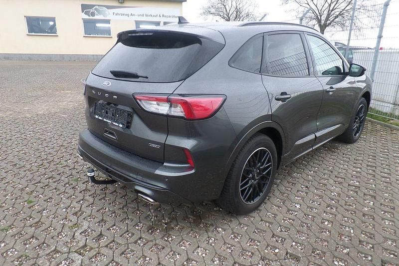 Gebraucht Ford Kuga ST-Line X 152 PS (111 kW) 2022 Grau SUV
