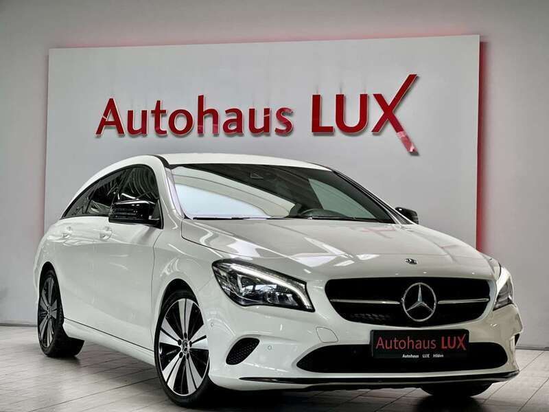 Calcitweiss Gebraucht 2017 Mercedes CLA180 Night Limousine | 18.990 € (Fairer Preis) - Bild 1/4