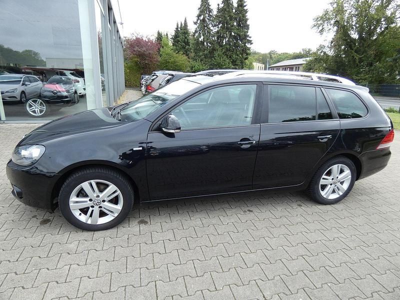 Schwarz Gebraucht 2013 VW Golf VI Match Kombi | 6.690 € (Fairer Preis) - Bild 1/4