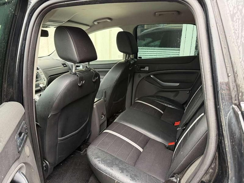 Gebraucht Ford Kuga Trend 164 PS (120 kW) 2011 Schwarz SUV
