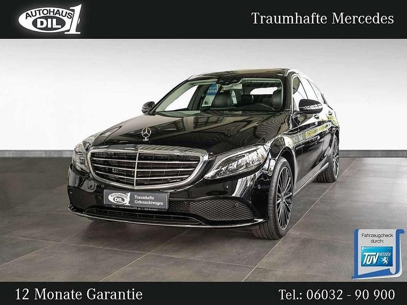 Schwarz Gebraucht 2019 Mercedes C220 Kombi | 26.850 € (Fairer Preis) - Bild 1/3