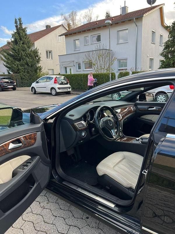 Gebraucht Mercedes CLS350 265 PS (194 kW) 2011 Schwarz Coupé