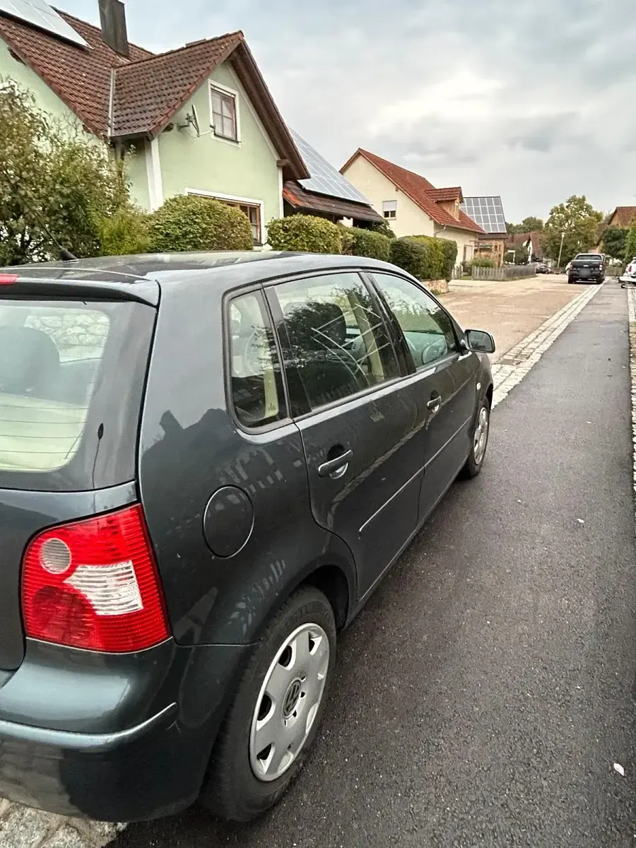 Usata VW Polo 64 CV (47 kW) 2003 Grigio Utilitaria