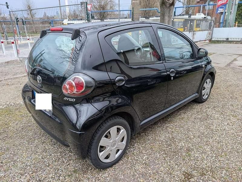 Gebraucht Toyota Aygo Team 68 PS (50 kW) 2009 Schwarz Kleinwagen