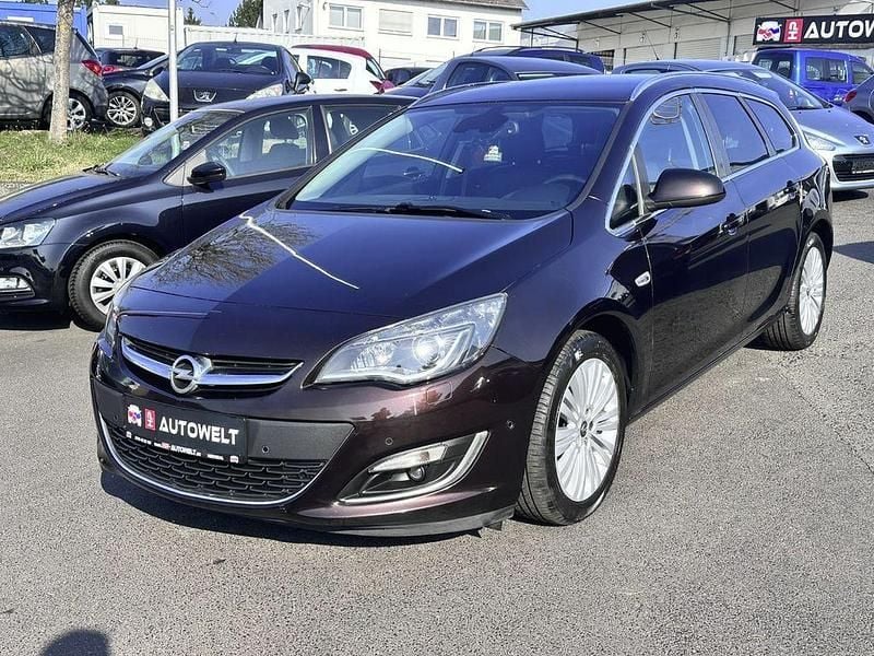 Gebraucht Opel Astra Exklusiv 140 PS (102 kW) 2014 Braun Kombi