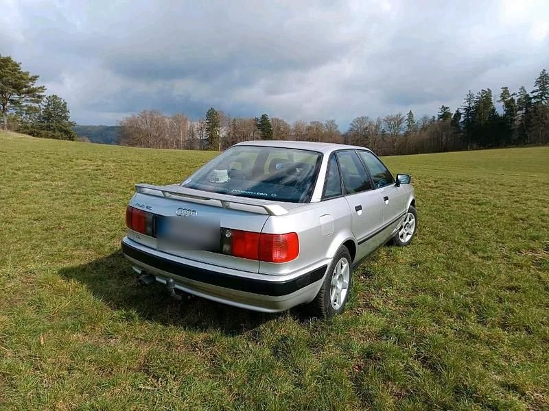 Gebraucht Audi 80 90 PS (66 kW) 1991 Silber Limousine