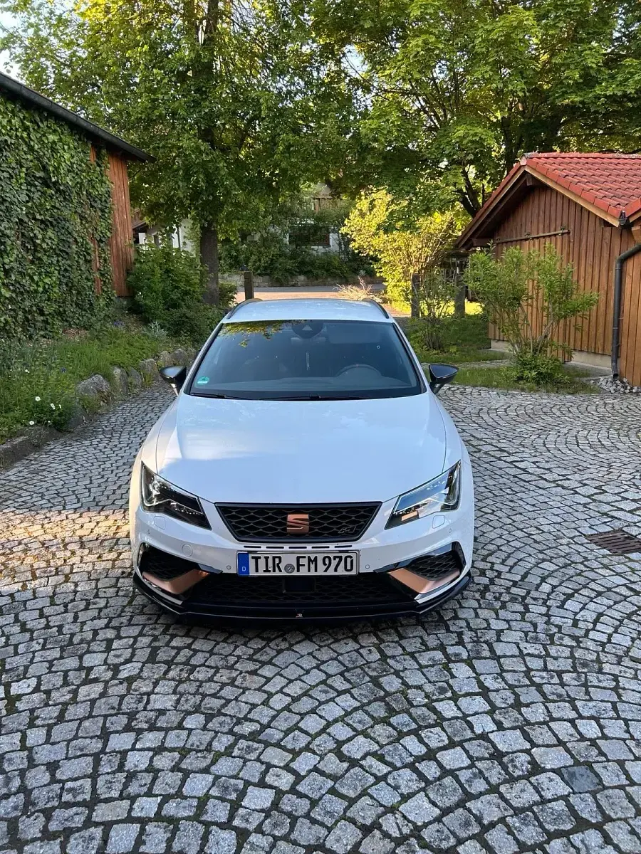 Gebraucht Seat Leon ST Beats 300 PS (220 kW) 2018 Weiß Kombi