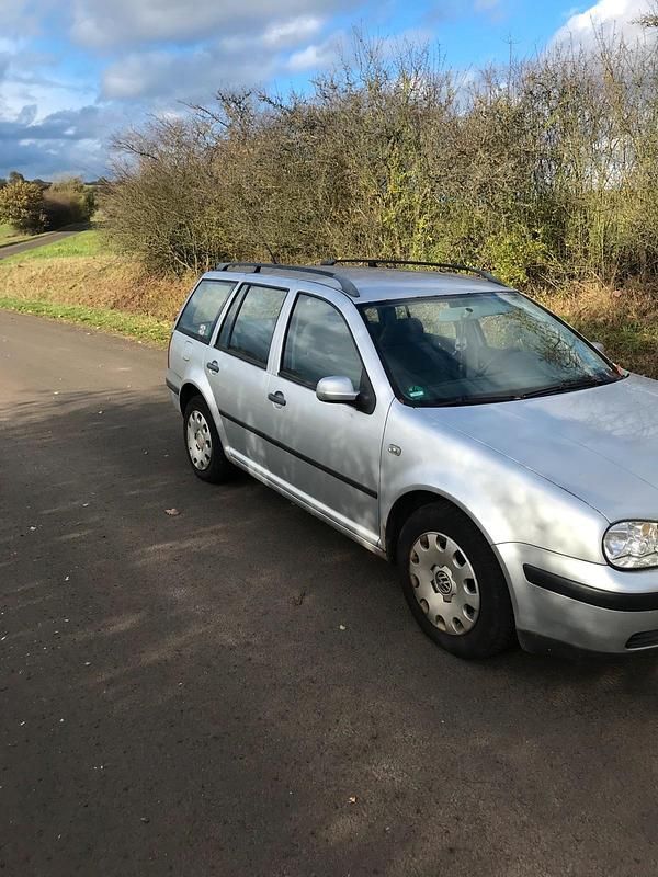 Gebraucht VW Golf IV 101 PS (74 kW) 2006 Silber Kombi