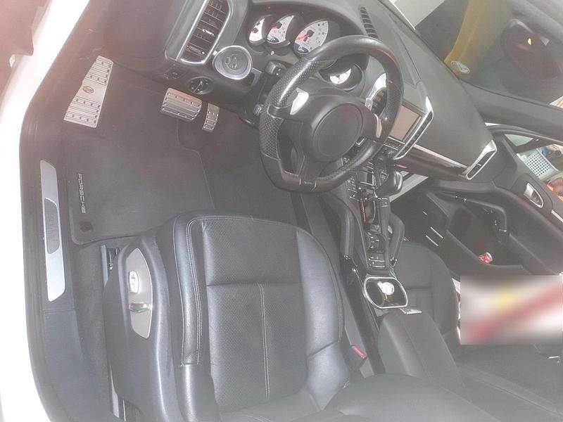 Gebraucht Porsche Cayenne 299 PS (219 kW) 2014 Weiß SUV