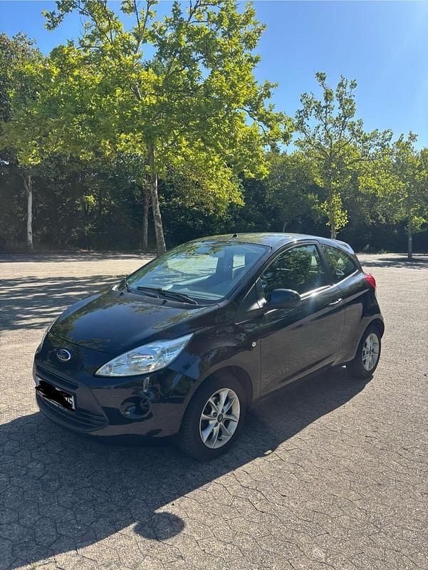 Schwarz Gebraucht 2014 Ford Ka Plus Kleinwagen | 3.450 € - Bild 1/4