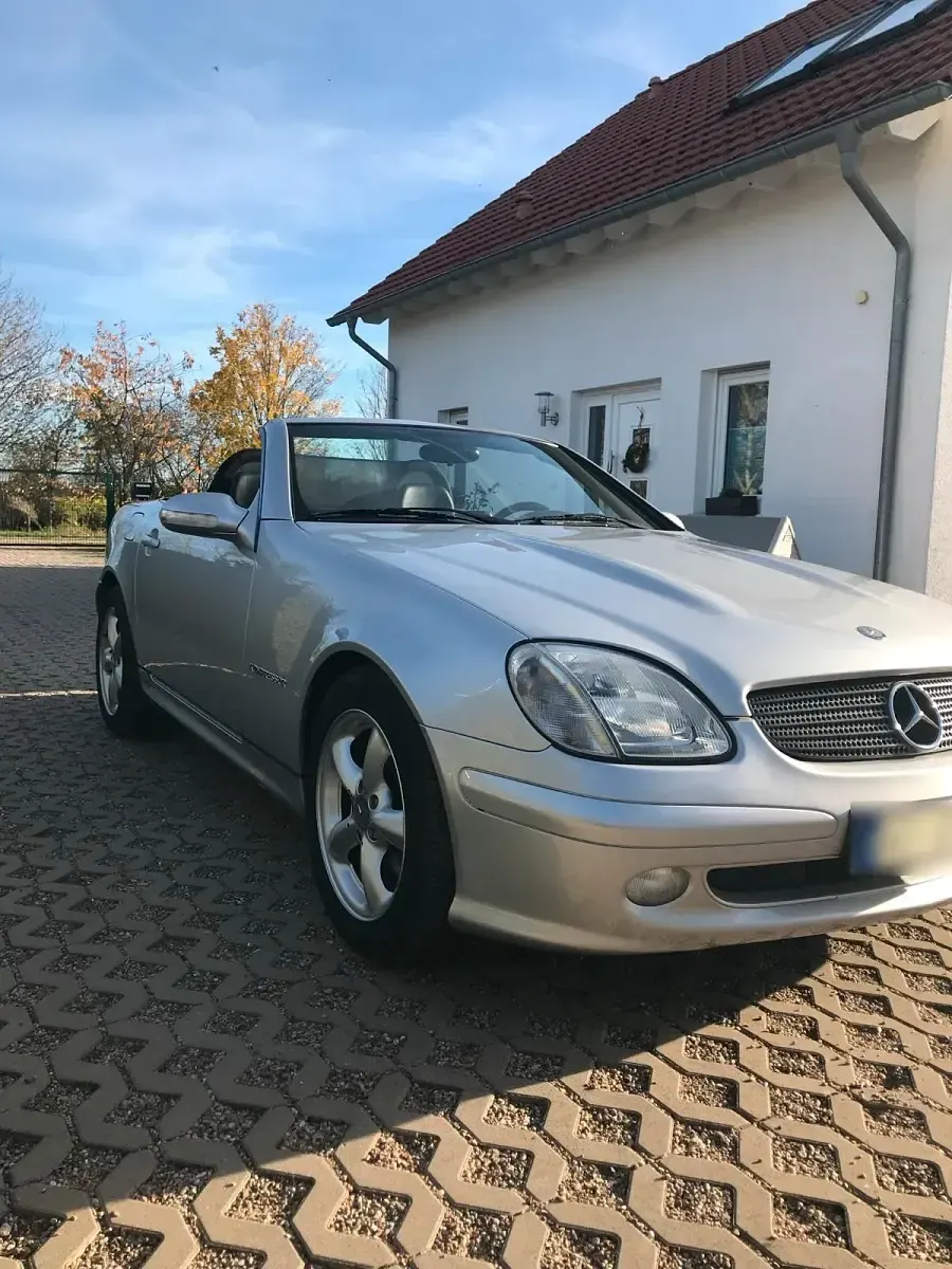Gebraucht Mercedes SLK200 163 PS (119 kW) 2002 Silber Cabrio