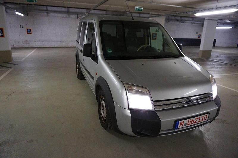 Silber Gebraucht 2006 Ford Tourneo Kombi | 4.450 € - Bild 1/4