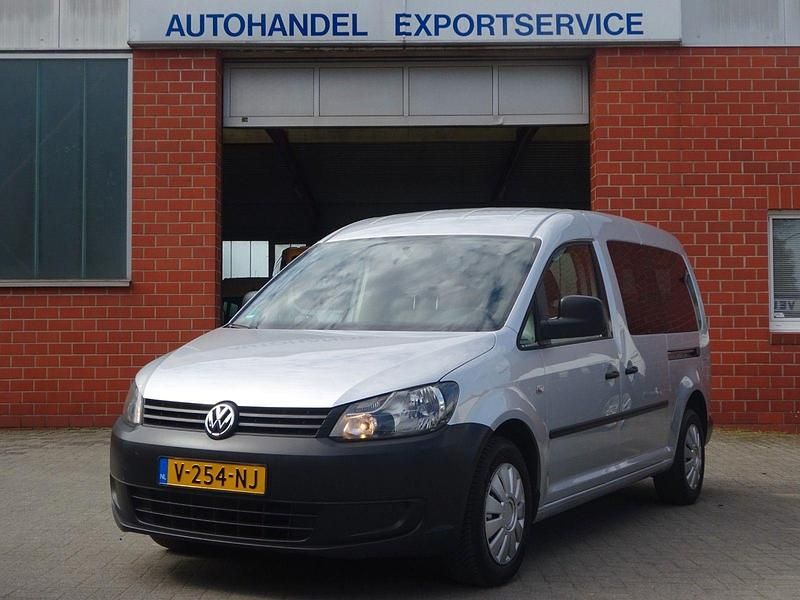 Gebraucht VW Caddy Maxi 102 PS (75 kW) 2013 Silber Van / Kleinbus