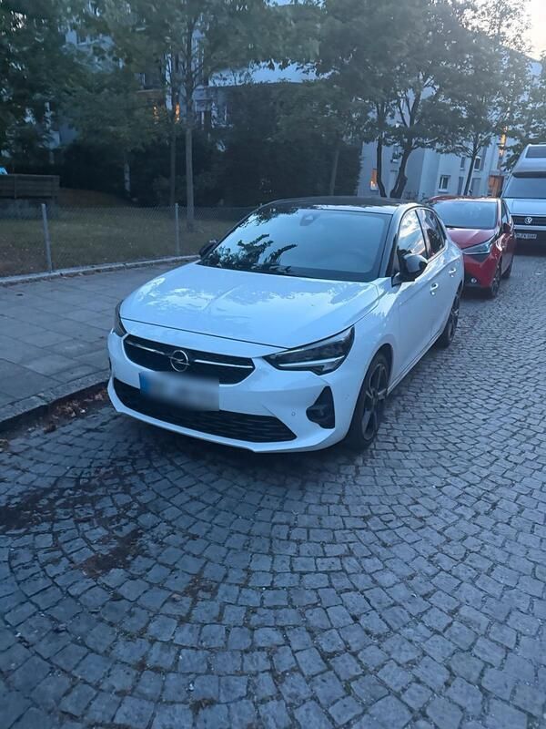 Weiß Gebraucht 2020 Opel Corsa GS Line Kleinwagen | 15.890 € (Guter Preis) - Bild 1/4