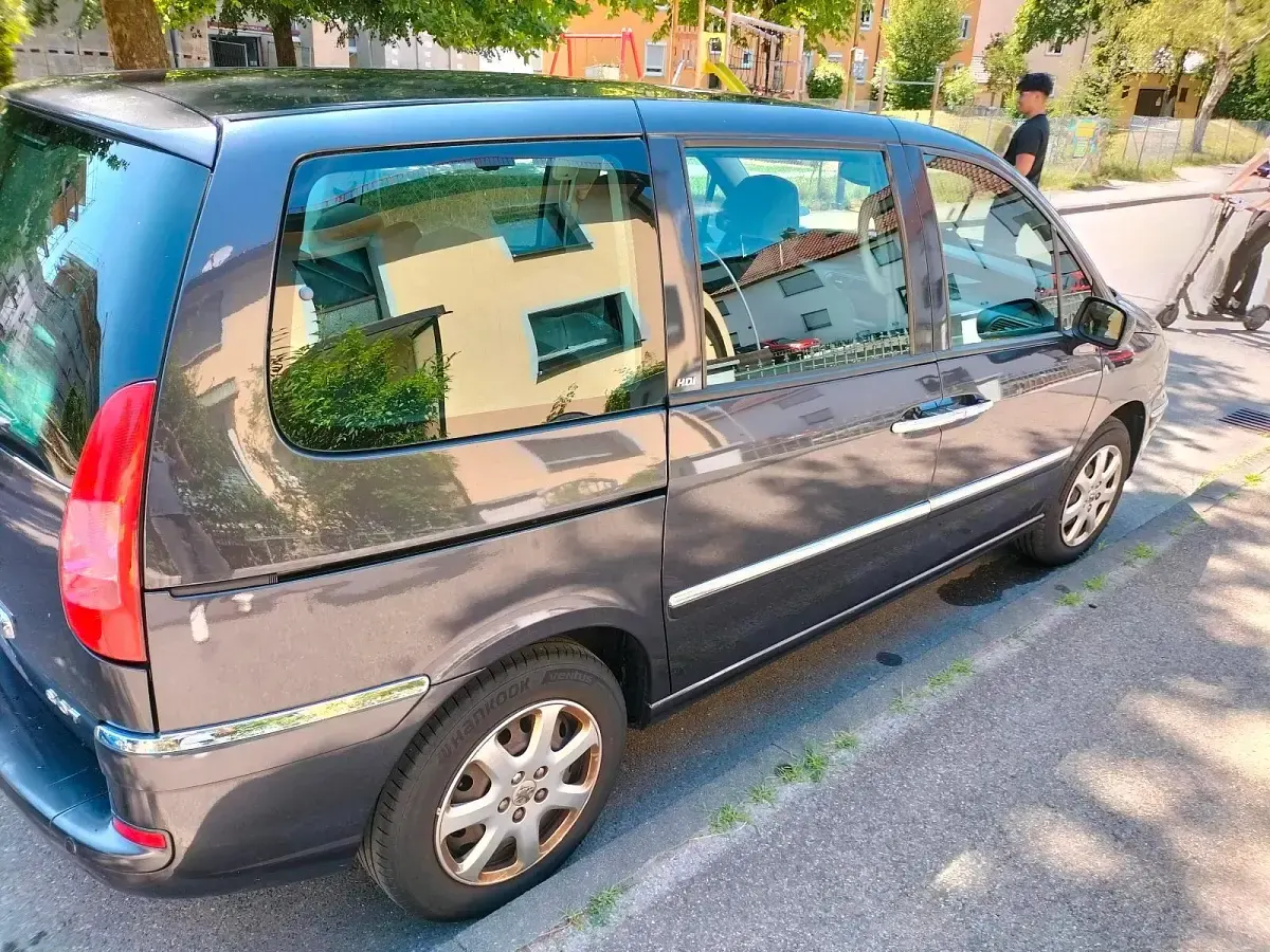Gebraucht Peugeot 807 136 PS (100 kW) 2008 Grau Van / Kleinbus