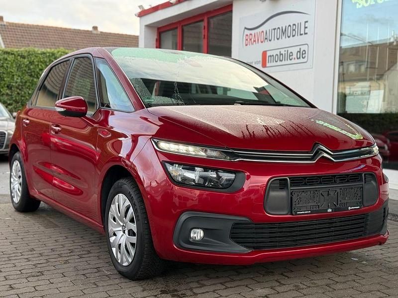 Rot Gebraucht 2018 Citroën C4 Feel Van / Kleinbus | 7.999 € (Guter Preis) - Bild 1/4