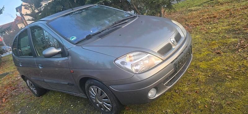 Grau Gebraucht 2001 Renault Scénic Van / Kleinbus | 990 € (Teuer) - Bild 1/4