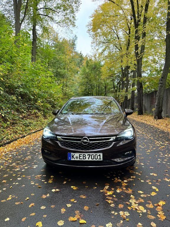 Braun Gebraucht 2016 Opel Astra Active Kombi | 9.500 € (Fairer Preis) - Bild 1/4