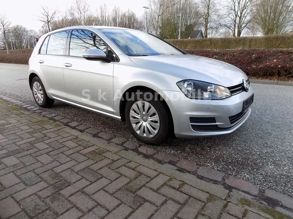 Gebraucht VW Golf VII Trendline 86 PS (63 kW) 2015 Silber Limousine