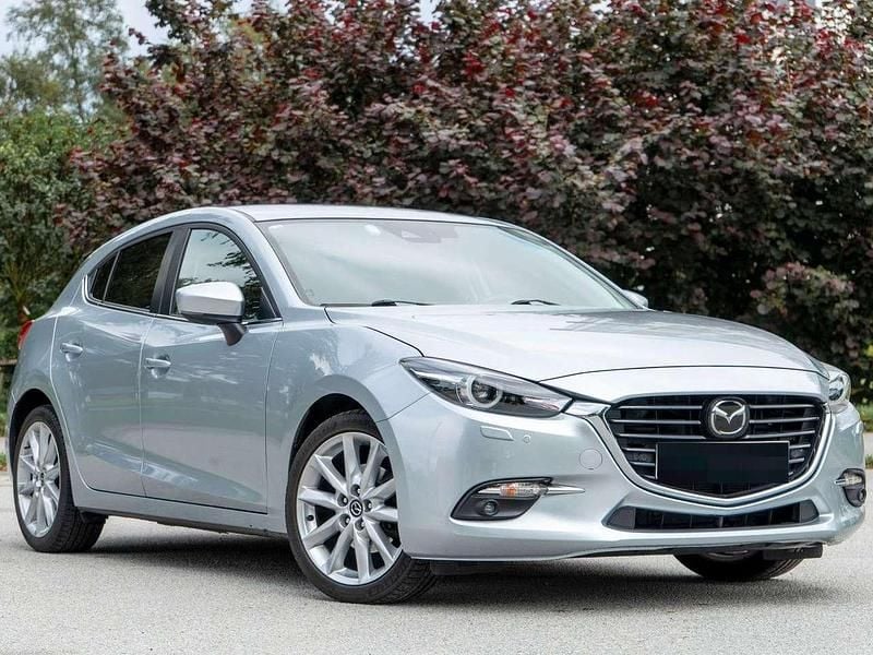 Silber Gebraucht 2017 Mazda 3 Optimum Limousine | 14.290 € (Fairer Preis) - Bild 1/4