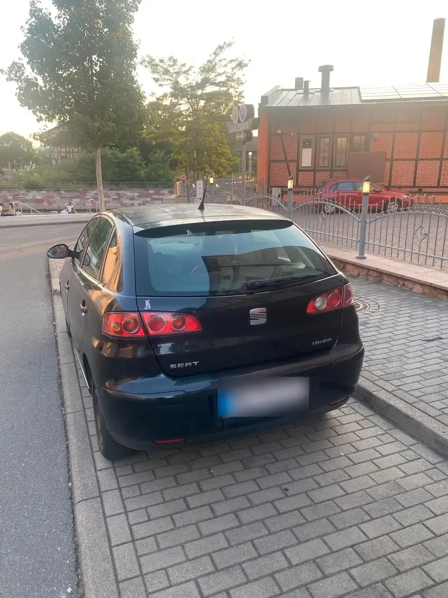 Gebraucht Seat Ibiza 64 PS (47 kW) 2004 Schwarz Kleinwagen