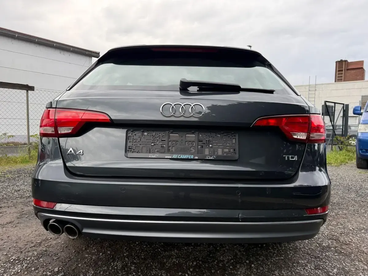 Gebraucht Audi A4 Sport 190 PS (139 kW) 2017 Grau Kombi