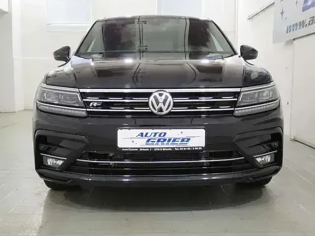 Gebraucht VW Tiguan Highline 239 PS (175 kW) 2019 Deep black perleffekt (metallic) SUV