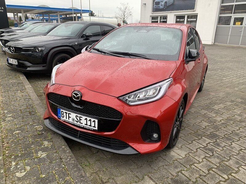Rot Gebraucht 2024 Mazda 2 Homura-Line Limousine | 23.890 € (Fairer Preis) - Bild 1/4