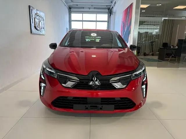 Second-hand Mitsubishi Colt 143 CP (105 kW) 2024 Roșu Berlinǎ