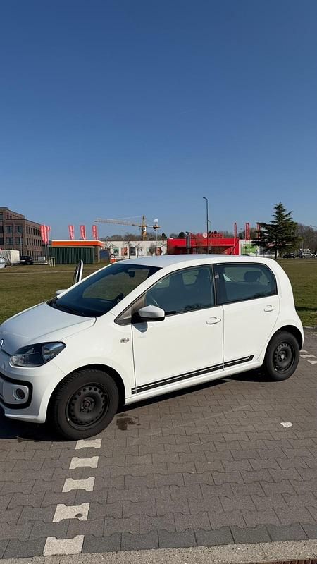 Gebraucht VW up! 75 PS (55 kW) 2016 Weiß Kleinwagen