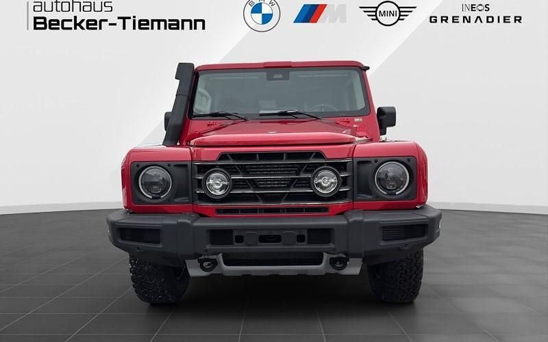Neu Ineos Grenadier 249 PS (183 kW) 2026 Rot Kombi