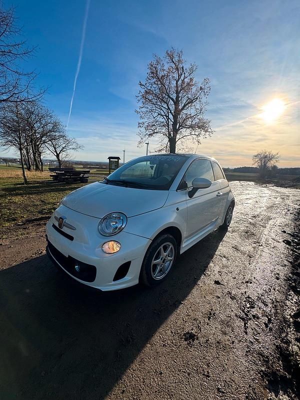 Weiß Gebraucht 2008 Fiat 500 Abarth Kleinwagen | 4.500 € (Teuer) - Bild 1/4