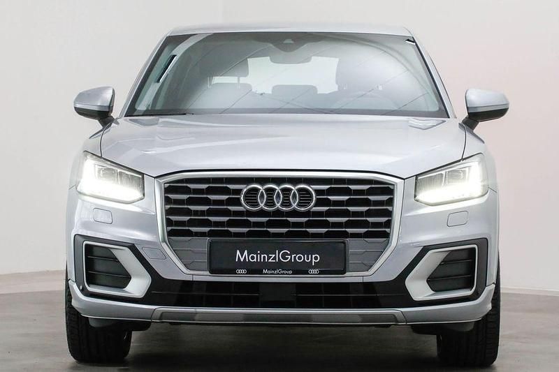 Gebraucht Audi Q2 Design 150 PS (110 kW) 2020 Florettsilber metallic (metallic) SUV