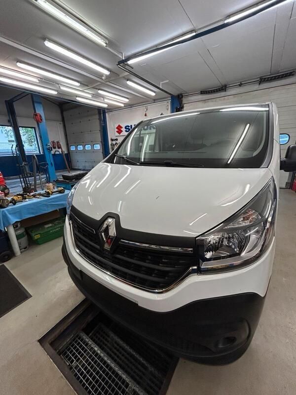 Weiß Gebraucht 2021 Renault Traffic Van / Kleinbus | 19.990 € - Bild 1/4